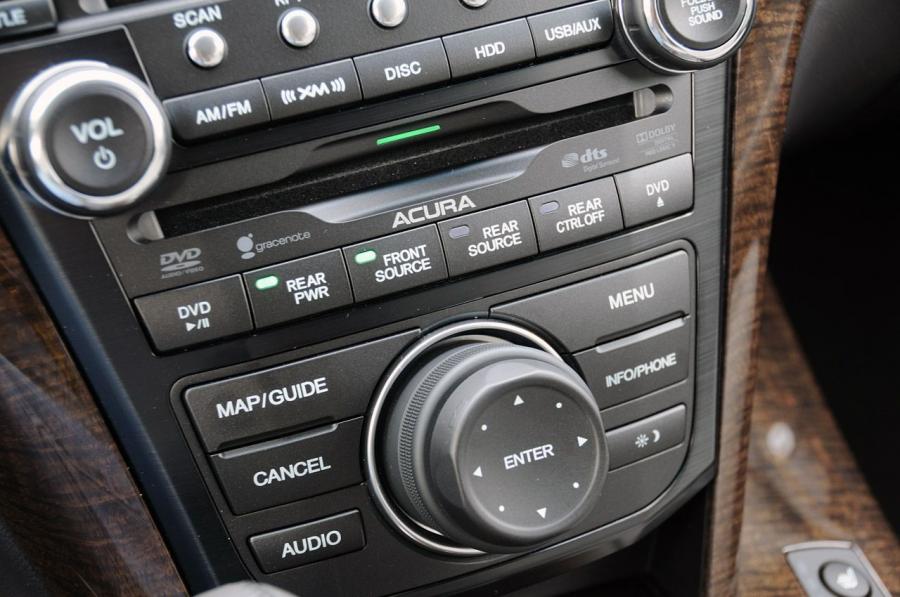 Детали интерьера Acura MDX (YD2) 2010 года  (фото 29 из 56)
